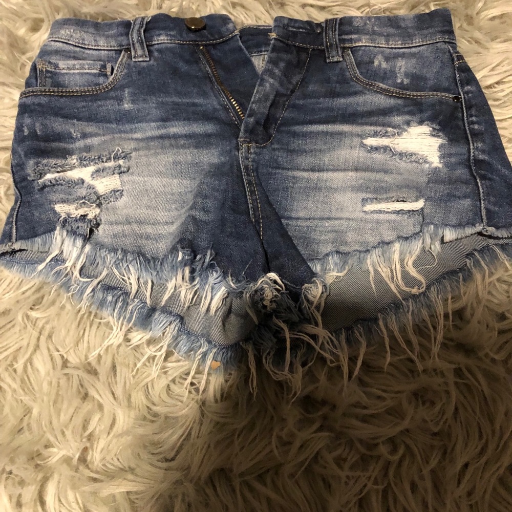 Gently worn high waisted shorts!